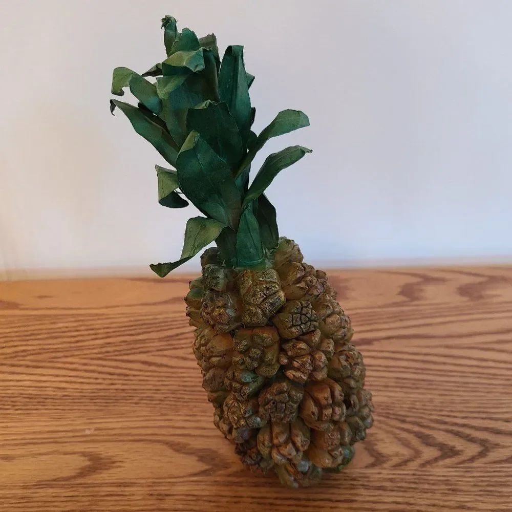 Faux Pineapple Shabby Chic Retro Welcome Hospitality Décor Vintage